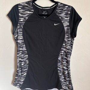 Nike Women's Black and White Dri-FIT Short Sleeve Tee